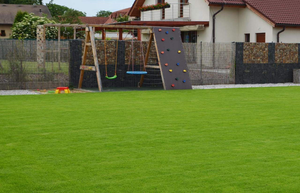 Domecek U Prahy Villa Nupaky Dış mekan fotoğraf